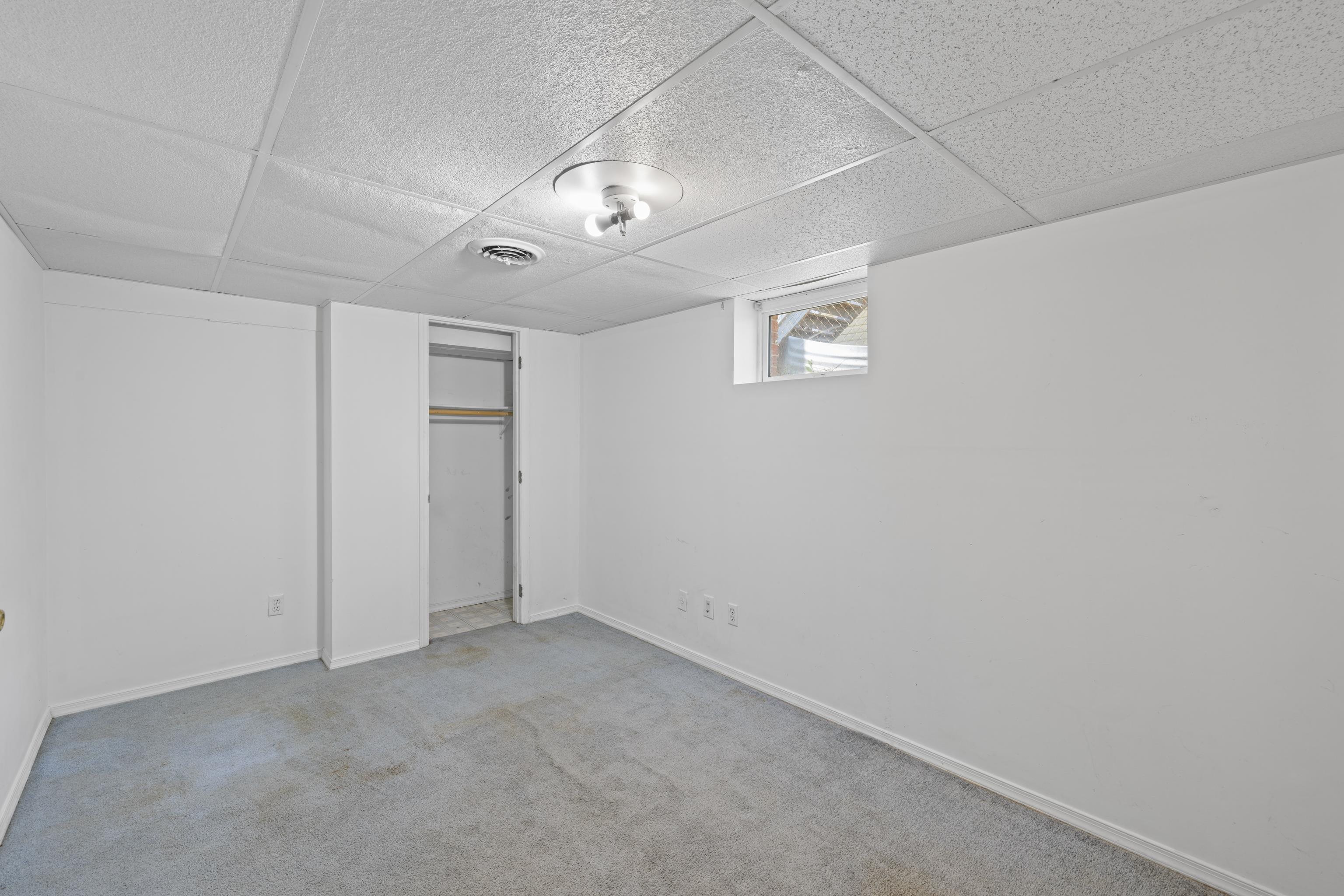 740 SHERWOOD AVE, WAYNESBORO, Virginia 22980, 6 Bedrooms Bedrooms, ,2 BathroomsBathrooms,Residential,740 SHERWOOD AVE,676366 MLS # 676366