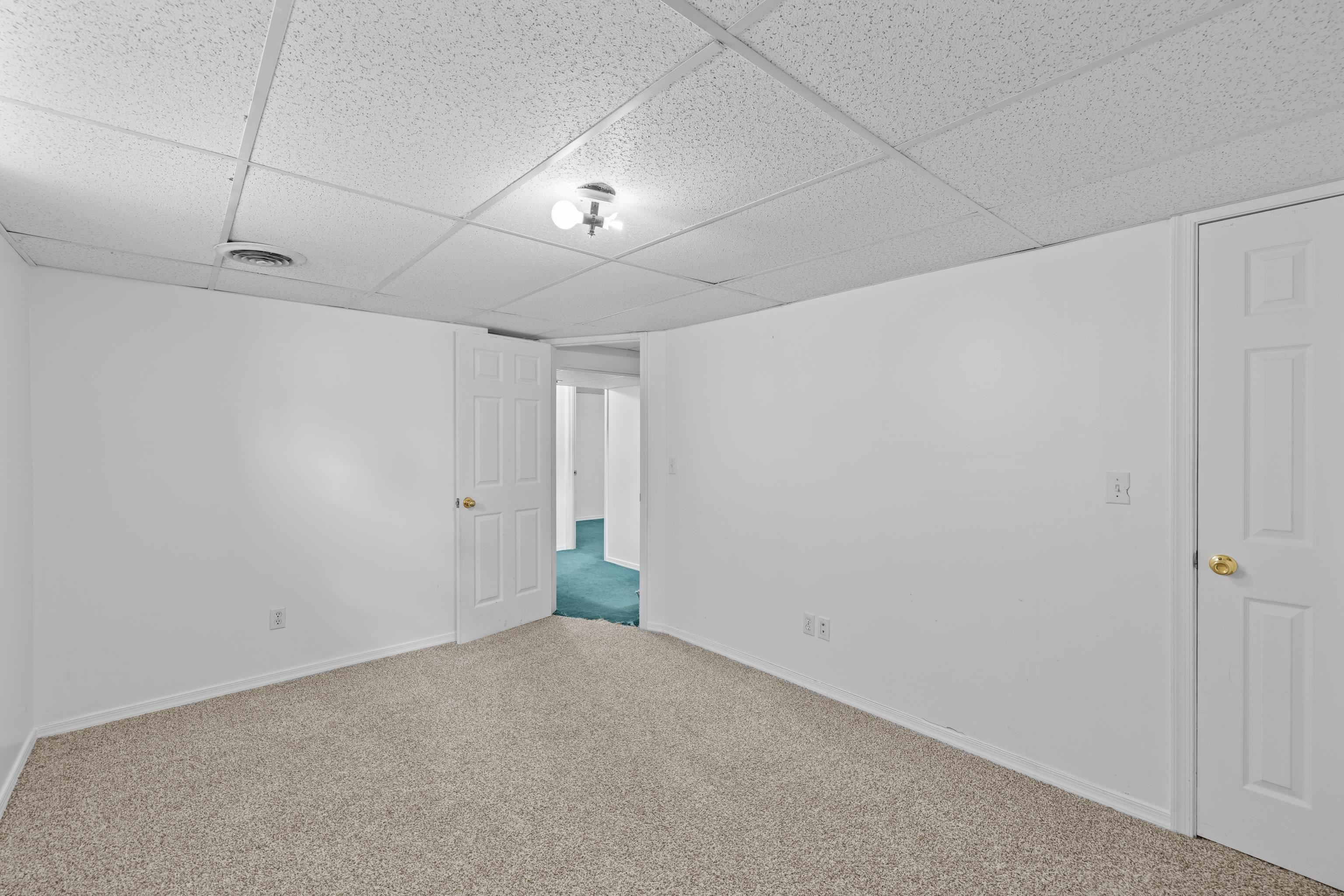 740 SHERWOOD AVE, WAYNESBORO, Virginia 22980, 6 Bedrooms Bedrooms, ,2 BathroomsBathrooms,Residential,740 SHERWOOD AVE,676366 MLS # 676366