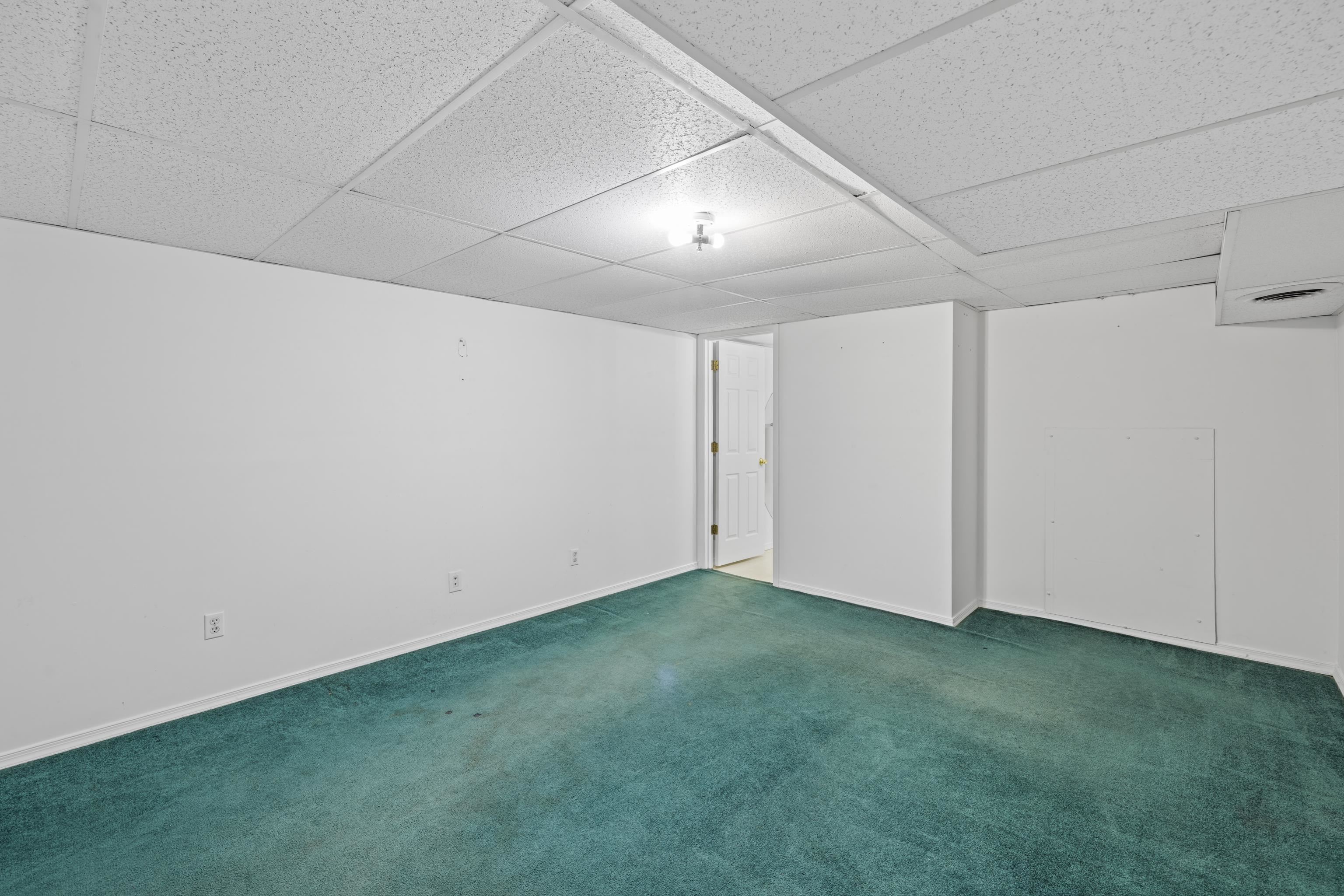 740 SHERWOOD AVE, WAYNESBORO, Virginia 22980, 6 Bedrooms Bedrooms, ,2 BathroomsBathrooms,Residential,740 SHERWOOD AVE,676366 MLS # 676366