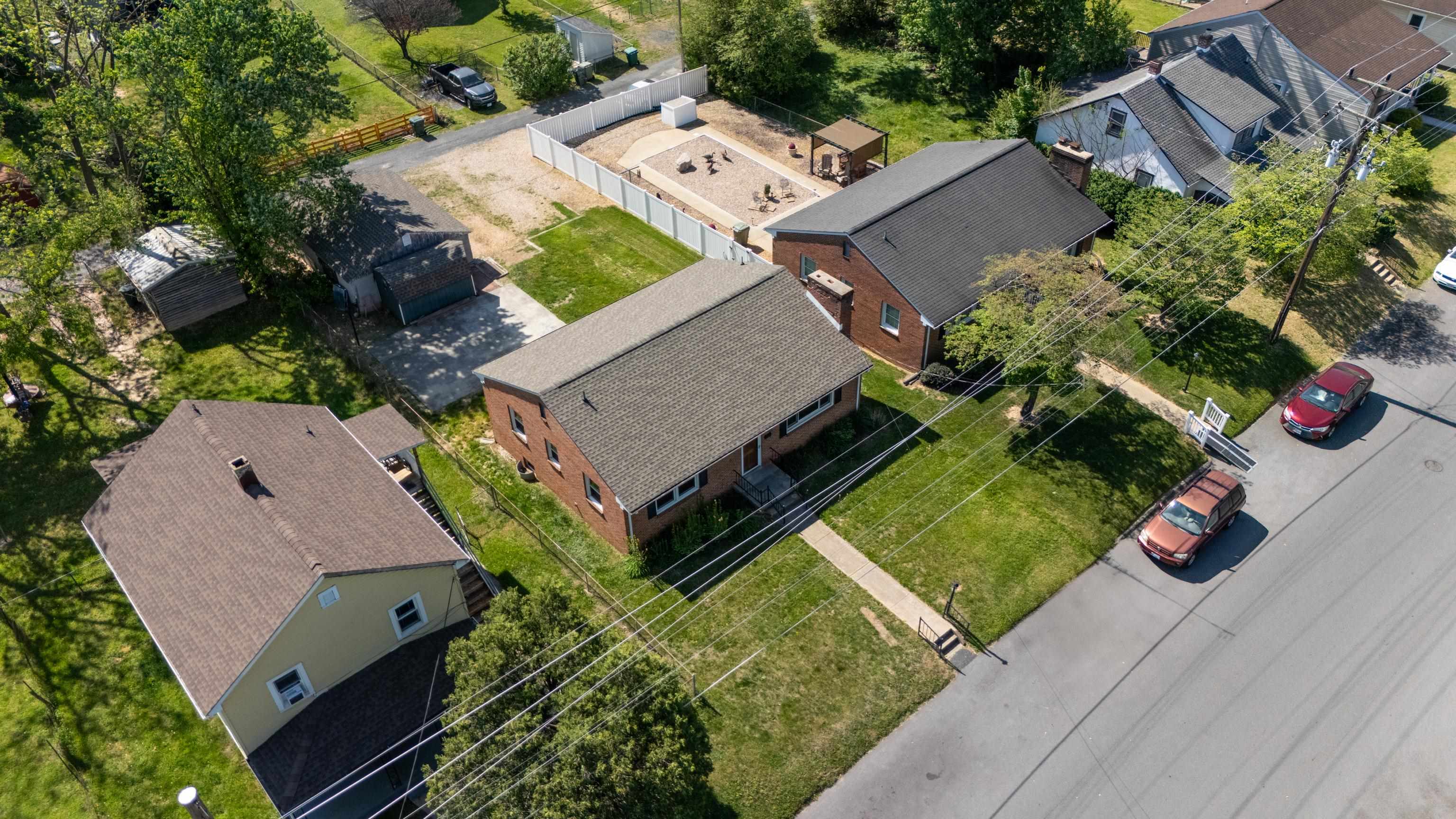 740 SHERWOOD AVE, WAYNESBORO, Virginia 22980, 6 Bedrooms Bedrooms, ,2 BathroomsBathrooms,Residential,740 SHERWOOD AVE,676366 MLS # 676366