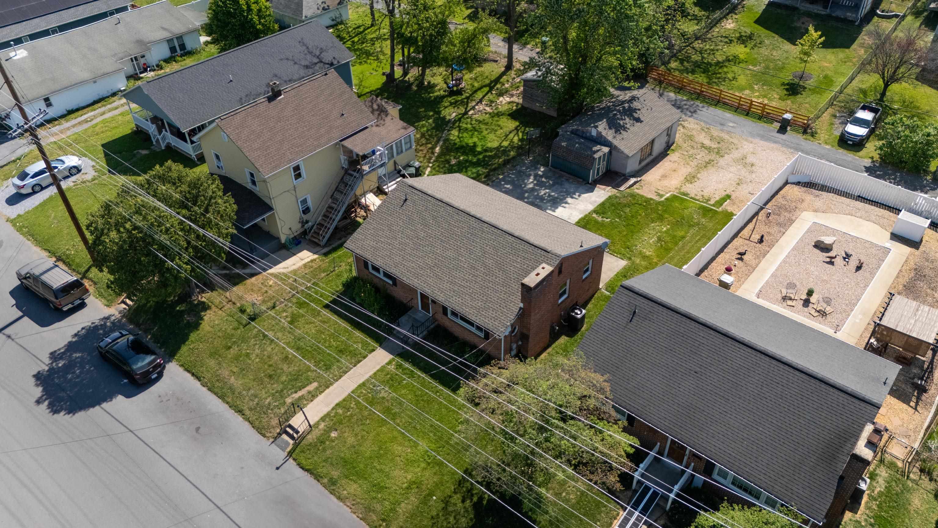 740 SHERWOOD AVE, WAYNESBORO, Virginia 22980, 6 Bedrooms Bedrooms, ,2 BathroomsBathrooms,Residential,740 SHERWOOD AVE,676366 MLS # 676366