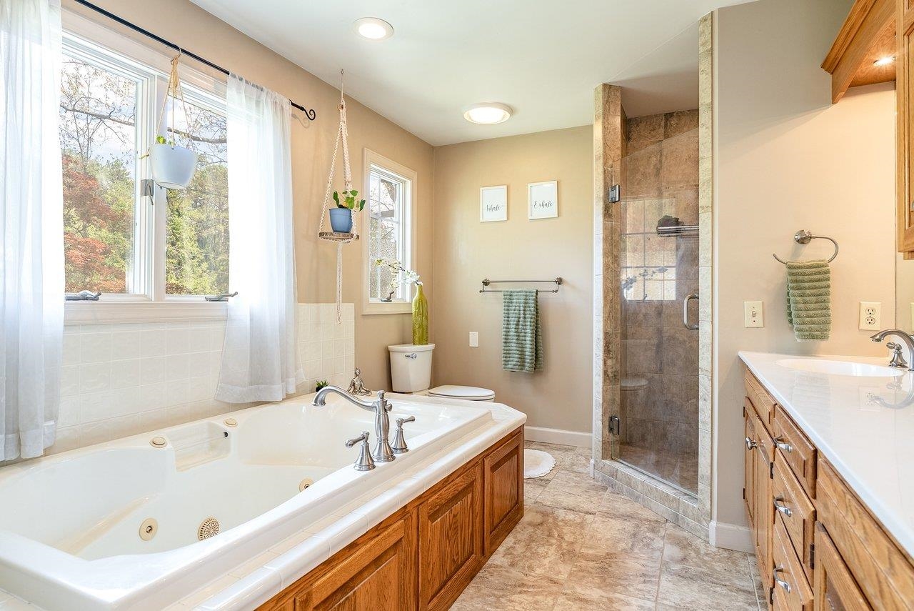 1235 CUMBERLAND DR, ROCKINGHAM, Virginia 22801, 6 Bedrooms Bedrooms, ,4 BathroomsBathrooms,Residential,1235 CUMBERLAND DR,676367 MLS # 676367