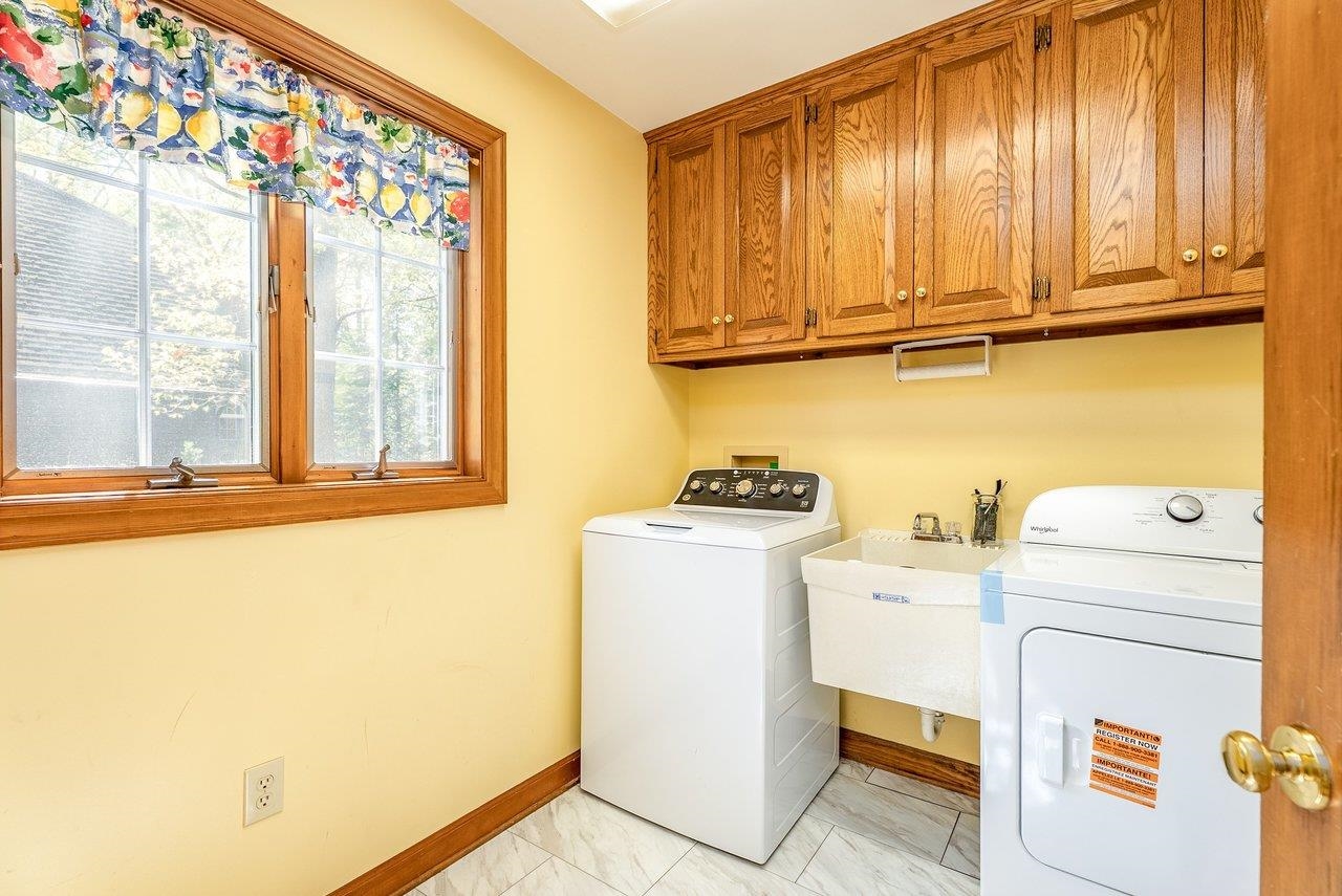 1235 CUMBERLAND DR, ROCKINGHAM, Virginia 22801, 6 Bedrooms Bedrooms, ,4 BathroomsBathrooms,Residential,1235 CUMBERLAND DR,676367 MLS # 676367