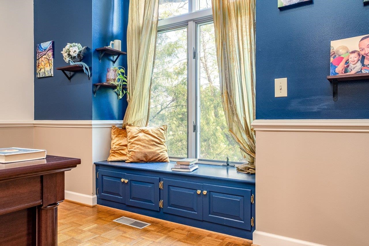 1235 CUMBERLAND DR, ROCKINGHAM, Virginia 22801, 6 Bedrooms Bedrooms, ,4 BathroomsBathrooms,Residential,1235 CUMBERLAND DR,676367 MLS # 676367