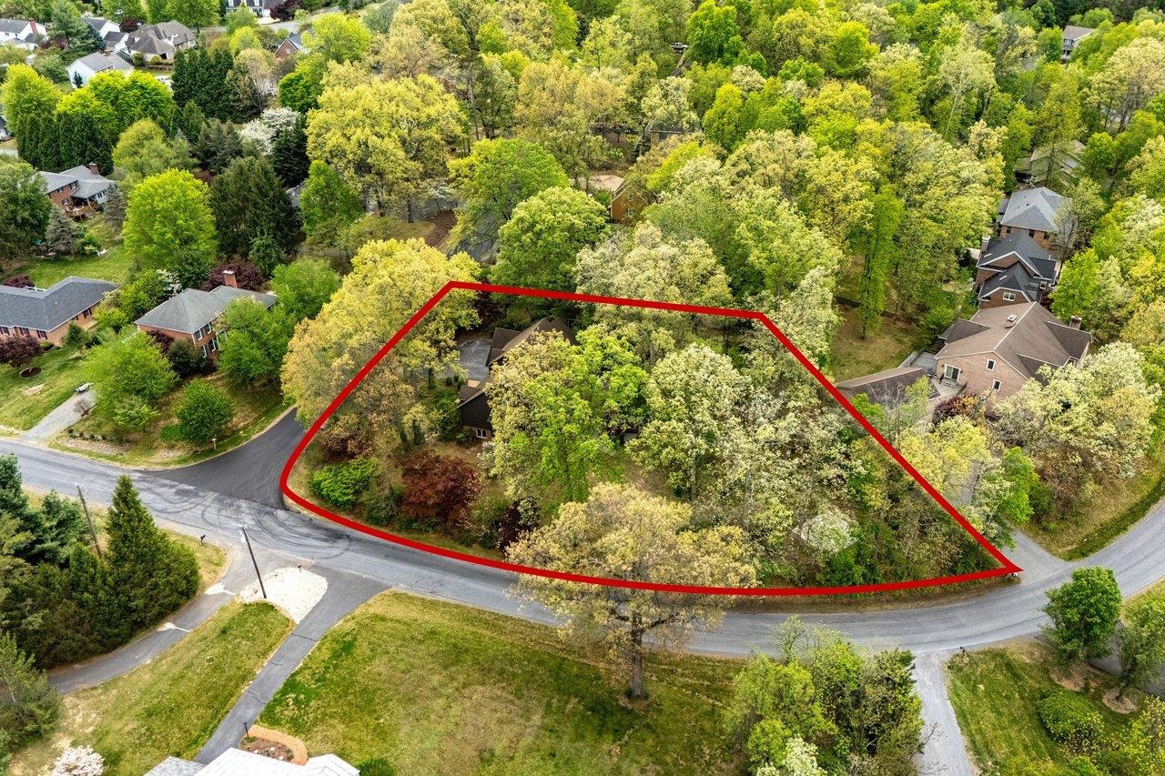 1235 CUMBERLAND DR, ROCKINGHAM, Virginia 22801, 6 Bedrooms Bedrooms, ,4 BathroomsBathrooms,Residential,1235 CUMBERLAND DR,676367 MLS # 676367