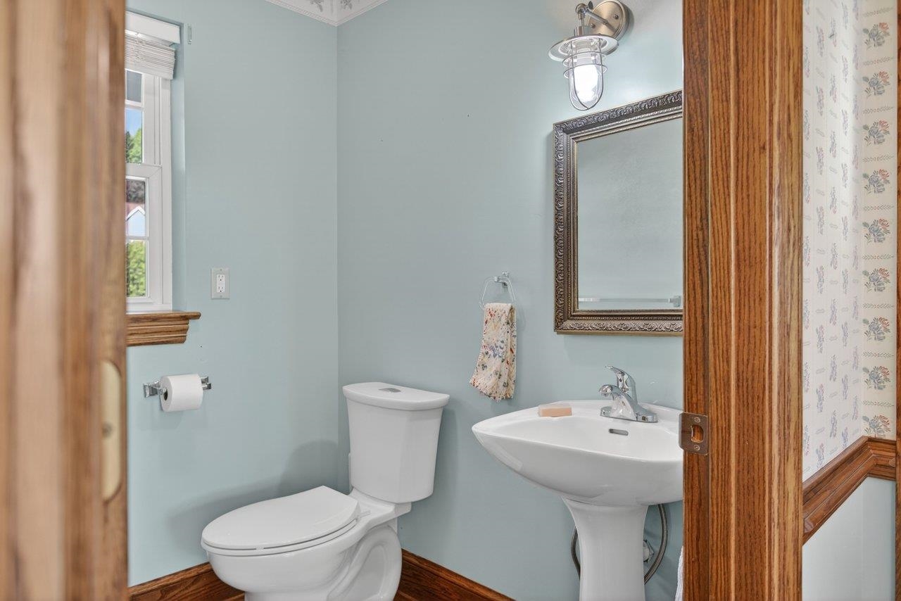 127 VALLEY VIEW AVE, MOUNT SIDNEY, Virginia 24467, 4 Bedrooms Bedrooms, ,3 BathroomsBathrooms,Residential,127 VALLEY VIEW AVE,676373 MLS # 676373