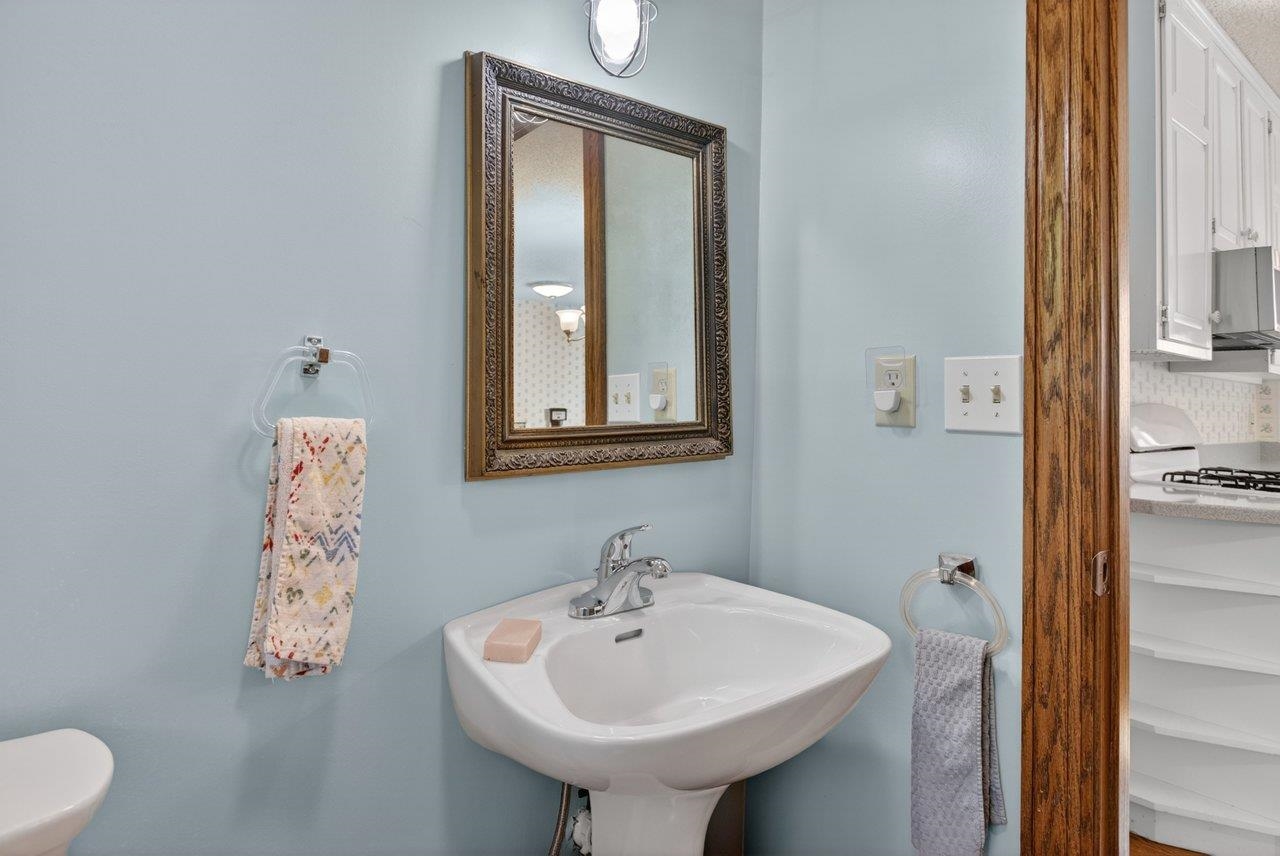 127 VALLEY VIEW AVE, MOUNT SIDNEY, Virginia 24467, 4 Bedrooms Bedrooms, ,3 BathroomsBathrooms,Residential,127 VALLEY VIEW AVE,676373 MLS # 676373