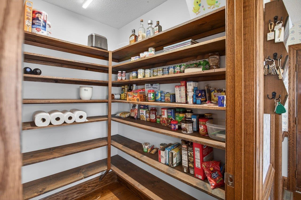 127 VALLEY VIEW AVE, MOUNT SIDNEY, Virginia 24467, 4 Bedrooms Bedrooms, ,3 BathroomsBathrooms,Residential,127 VALLEY VIEW AVE,676373 MLS # 676373