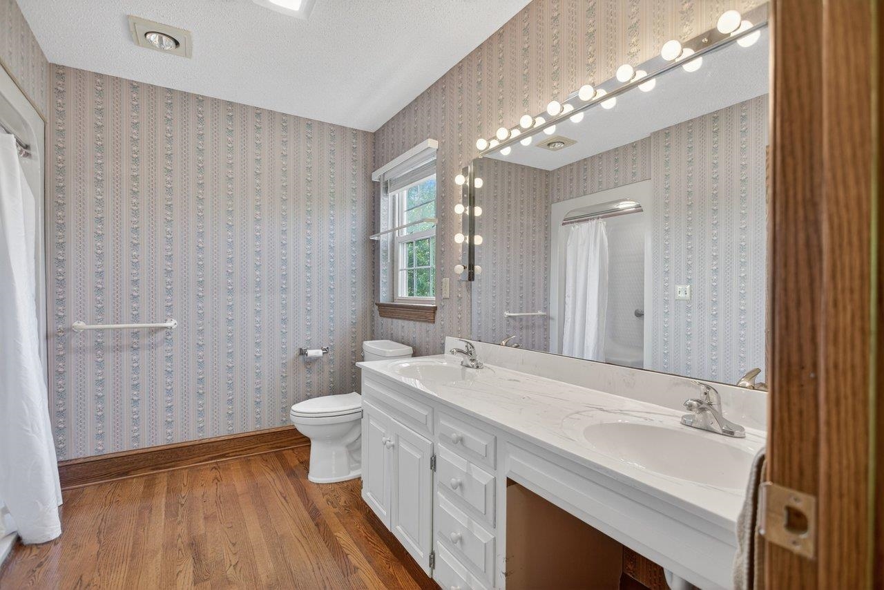 127 VALLEY VIEW AVE, MOUNT SIDNEY, Virginia 24467, 4 Bedrooms Bedrooms, ,3 BathroomsBathrooms,Residential,127 VALLEY VIEW AVE,676373 MLS # 676373