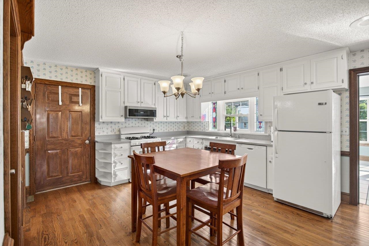 127 VALLEY VIEW AVE, MOUNT SIDNEY, Virginia 24467, 4 Bedrooms Bedrooms, ,3 BathroomsBathrooms,Residential,127 VALLEY VIEW AVE,676373 MLS # 676373