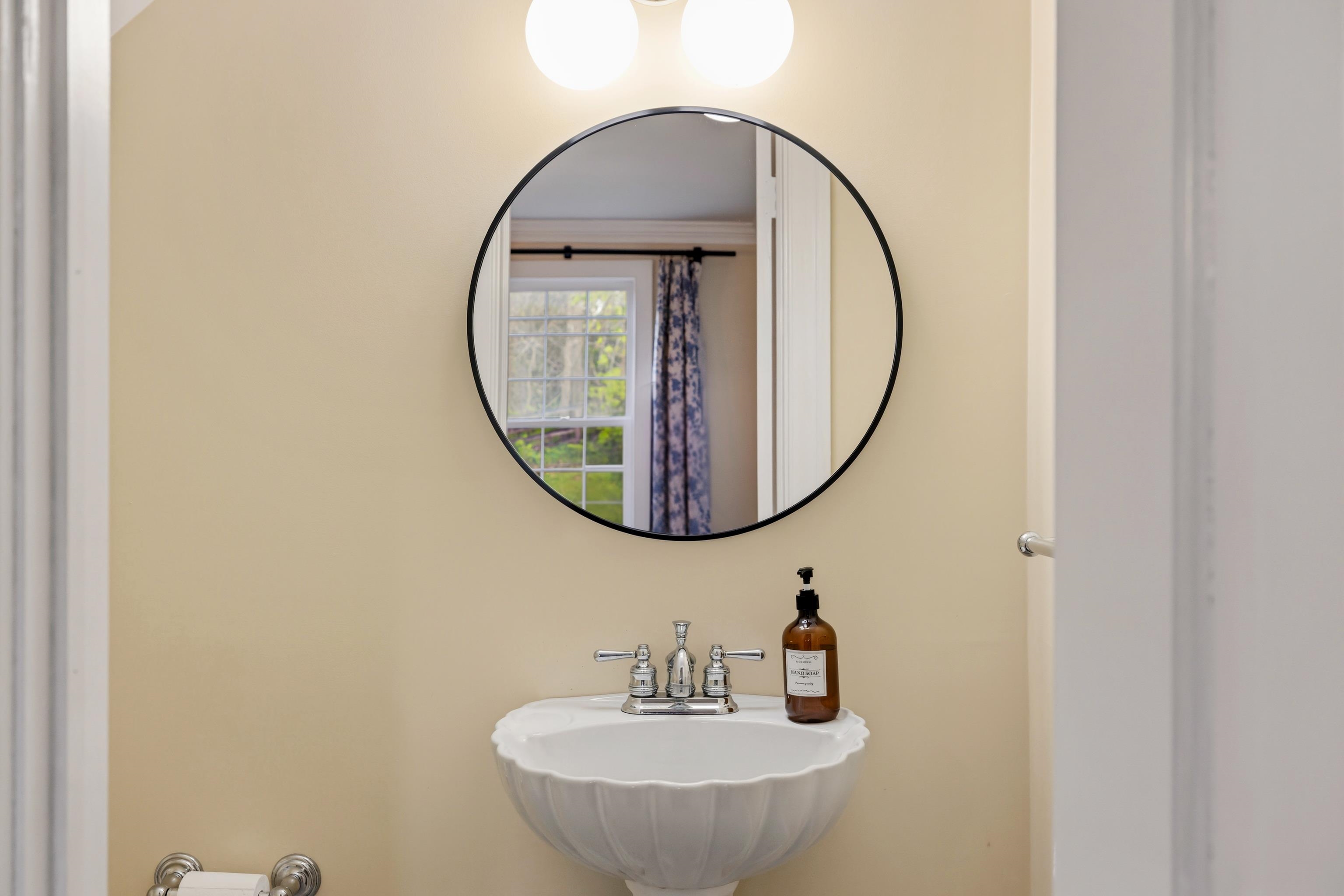 396 BELLEVUE LN, ROCKBRIDGE BATHS, Virginia 24473, 2 Bedrooms Bedrooms, ,2 BathroomsBathrooms,Residential,396 BELLEVUE LN,676374 MLS # 676374