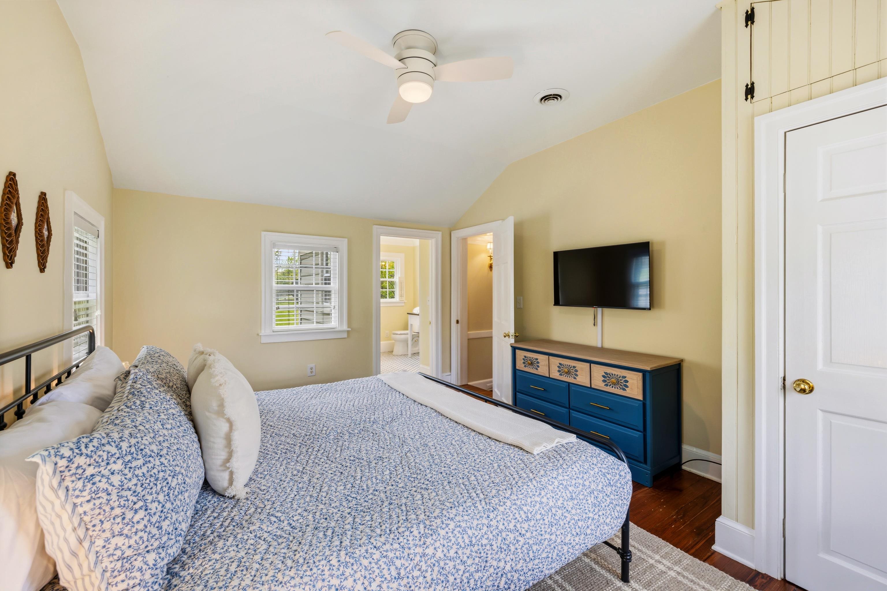 396 BELLEVUE LN, ROCKBRIDGE BATHS, Virginia 24473, 2 Bedrooms Bedrooms, ,2 BathroomsBathrooms,Residential,396 BELLEVUE LN,676374 MLS # 676374