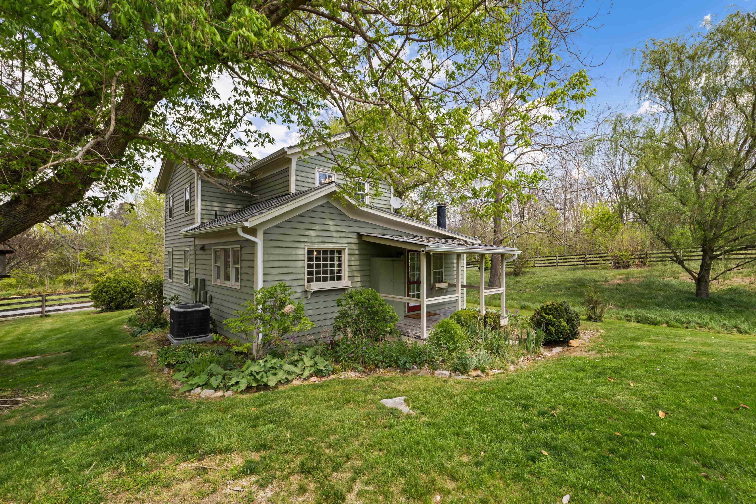 396 BELLEVUE LN, ROCKBRIDGE BATHS, Virginia 24473, 2 Bedrooms Bedrooms, ,2 BathroomsBathrooms,Residential,396 BELLEVUE LN,676374 MLS # 676374