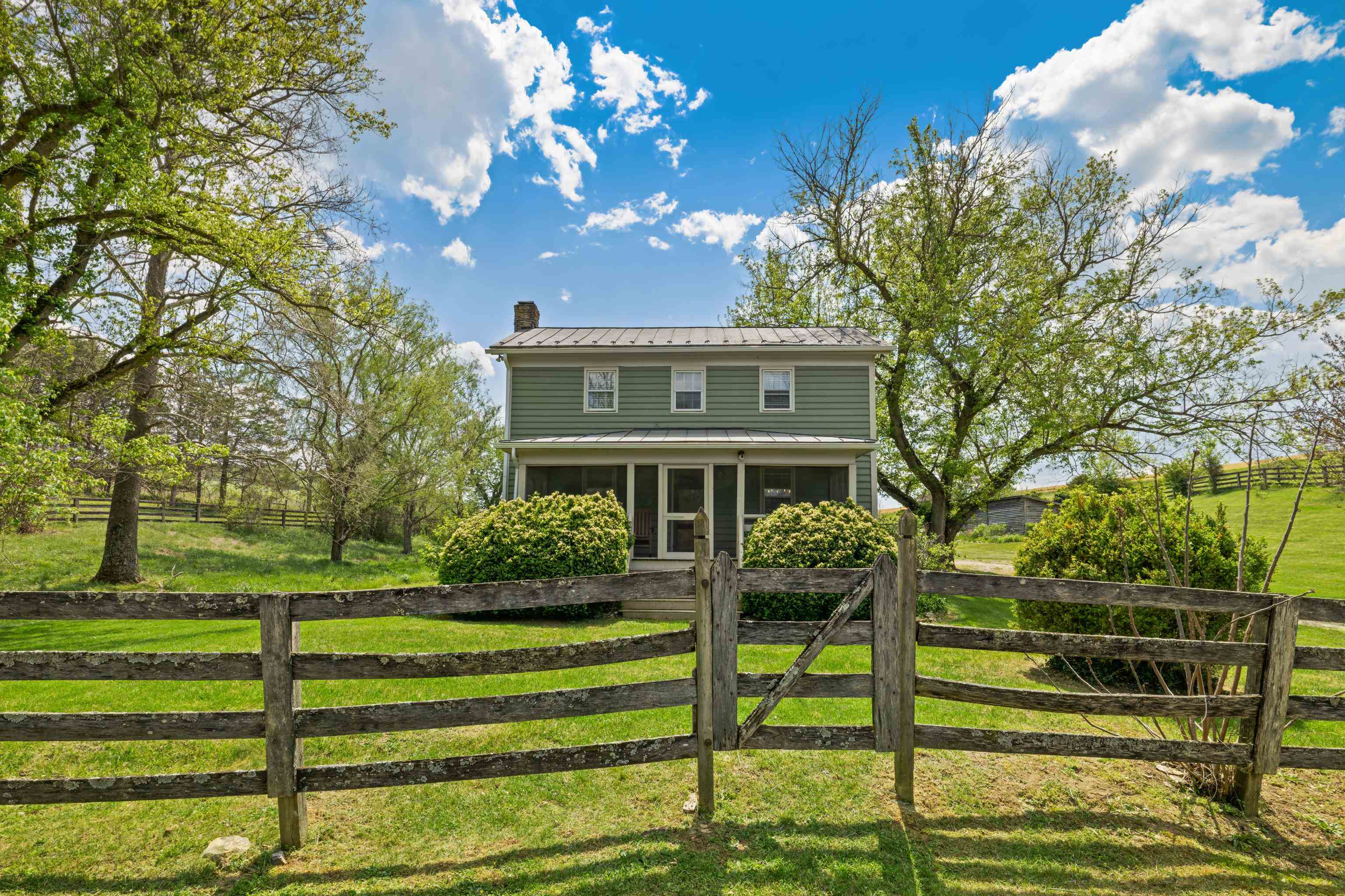 396 BELLEVUE LN, ROCKBRIDGE BATHS, Virginia 24473, 2 Bedrooms Bedrooms, ,2 BathroomsBathrooms,Residential,396 BELLEVUE LN,676374 MLS # 676374