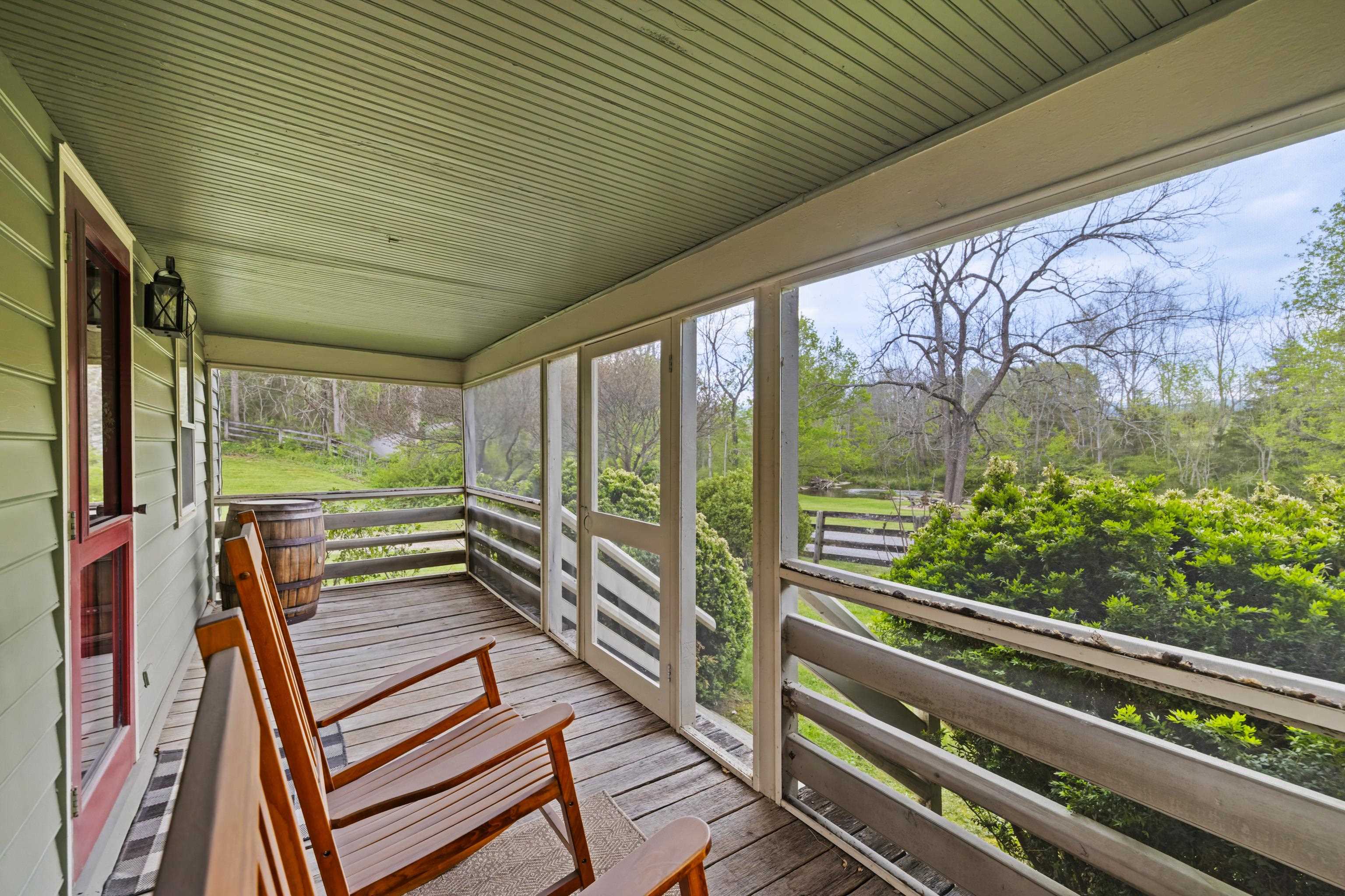 396 BELLEVUE LN, ROCKBRIDGE BATHS, Virginia 24473, 2 Bedrooms Bedrooms, ,2 BathroomsBathrooms,Residential,396 BELLEVUE LN,676374 MLS # 676374