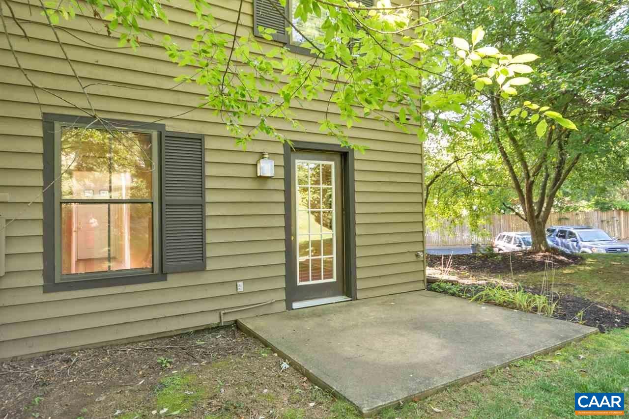 718 EXTON CT, CHARLOTTESVILLE, Virginia 22901, 2 Bedrooms Bedrooms, ,1 BathroomBathrooms,Residential,718 EXTON CT,676378 MLS # 676378