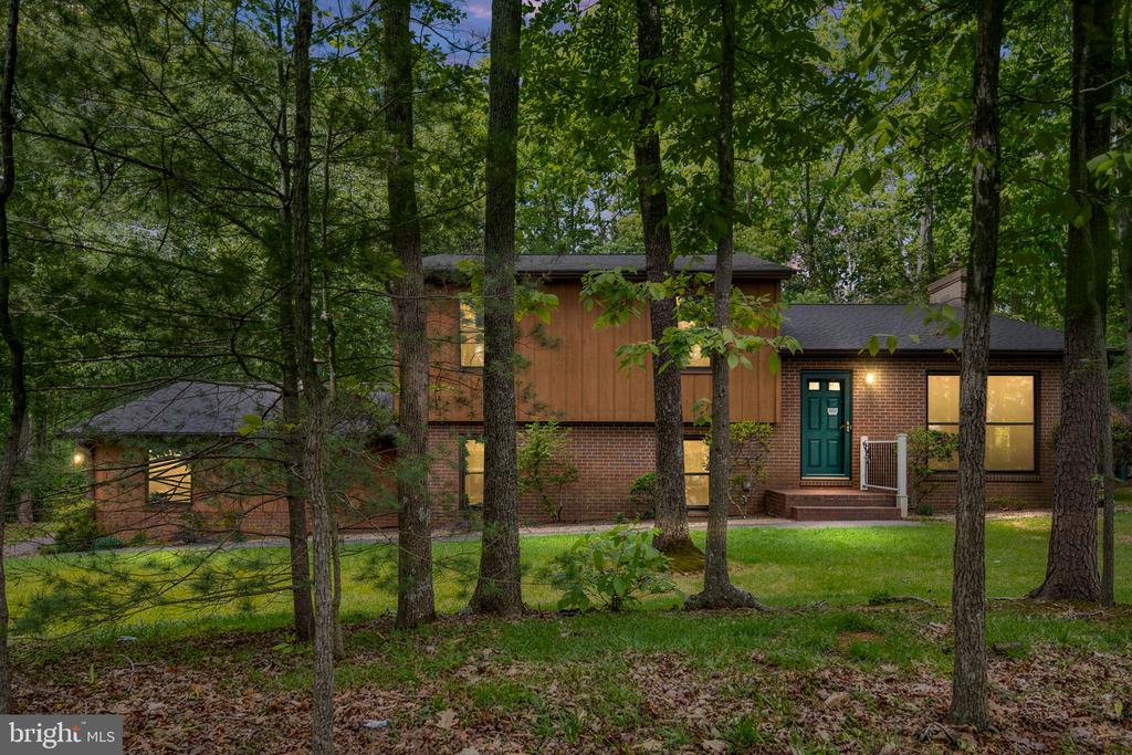 11154 ALUM SPRINGS RD, CULPEPER, Virginia 22701, 4 Bedrooms Bedrooms, ,3 BathroomsBathrooms,Residential,11154 ALUM SPRINGS RD,VACU2013362 MLS # VACU2013362