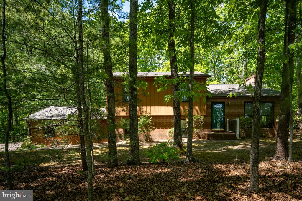 11154 ALUM SPRINGS RD, CULPEPER, Virginia 22701, 4 Bedrooms Bedrooms, ,3 BathroomsBathrooms,Residential,11154 ALUM SPRINGS RD,VACU2013362 MLS # VACU2013362