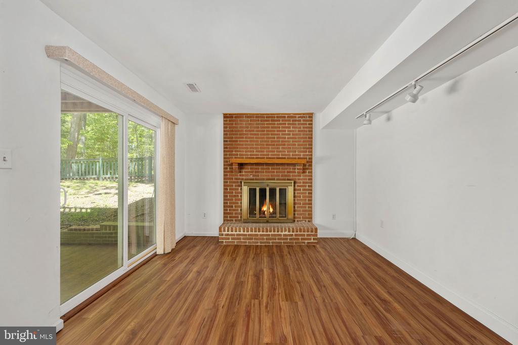 11154 ALUM SPRINGS RD, CULPEPER, Virginia 22701, 4 Bedrooms Bedrooms, ,3 BathroomsBathrooms,Residential,11154 ALUM SPRINGS RD,VACU2013362 MLS # VACU2013362