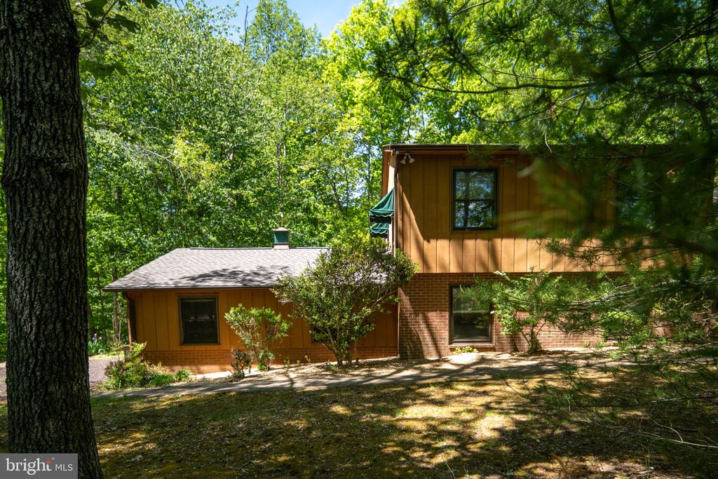 11154 ALUM SPRINGS RD, CULPEPER, Virginia 22701, 4 Bedrooms Bedrooms, ,3 BathroomsBathrooms,Residential,11154 ALUM SPRINGS RD,VACU2013362 MLS # VACU2013362