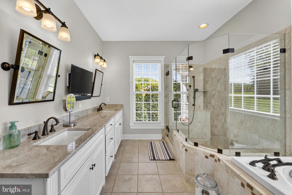 18438 SNAFFLE LN, CULPEPER, Virginia 22701, 4 Bedrooms Bedrooms, ,4 BathroomsBathrooms,Residential,18438 SNAFFLE LN,VACU2013402 MLS # VACU2013402