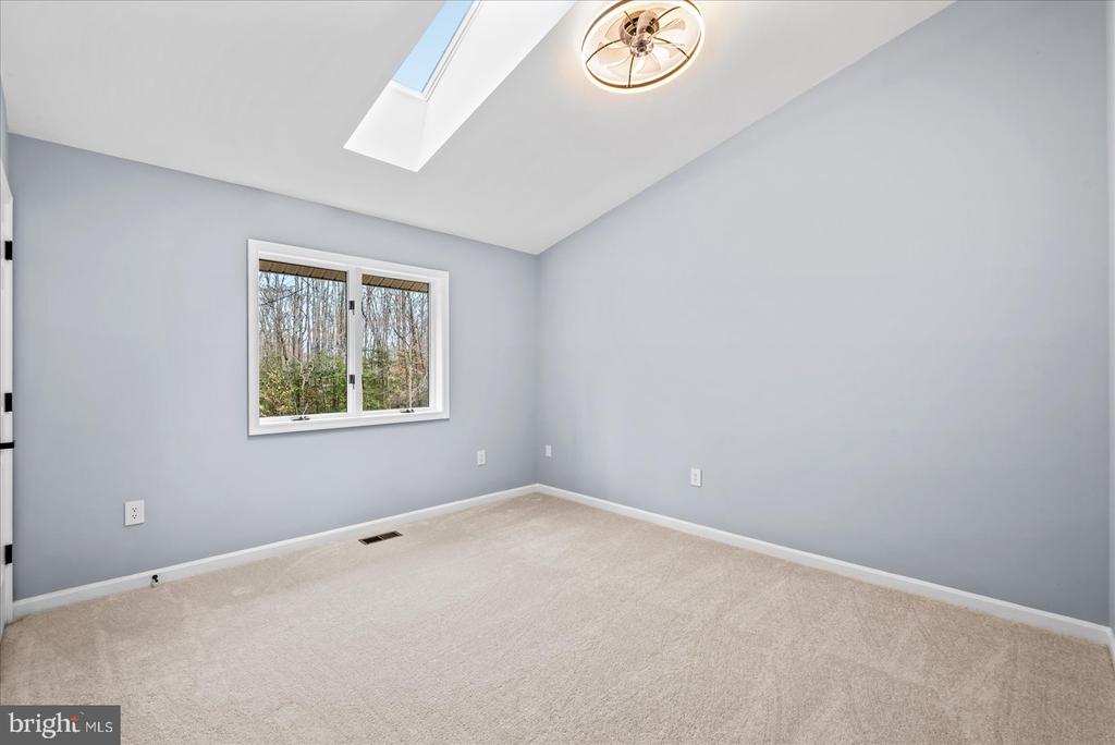 7621 RIVER RD, FREDERICKSBURG, Virginia 22407, 4 Bedrooms Bedrooms, ,3 BathroomsBathrooms,Residential,7621 RIVER RD,VASP2041394 MLS # VASP2041394