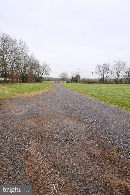 14137 CEDAR RUN RD, CULPEPER, Virginia 22701, 3 Bedrooms Bedrooms, ,2 BathroomsBathrooms,Residential,14137 CEDAR RUN RD,VACU2013452 MLS # VACU2013452