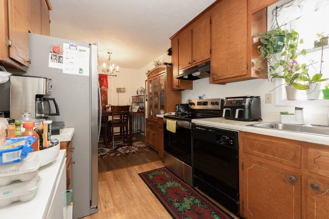 195 5TH ST, HARRISONBURG, Virginia 22802, 3 Bedrooms Bedrooms, ,2 BathroomsBathrooms,Residential,195 5TH ST,676388 MLS # 676388