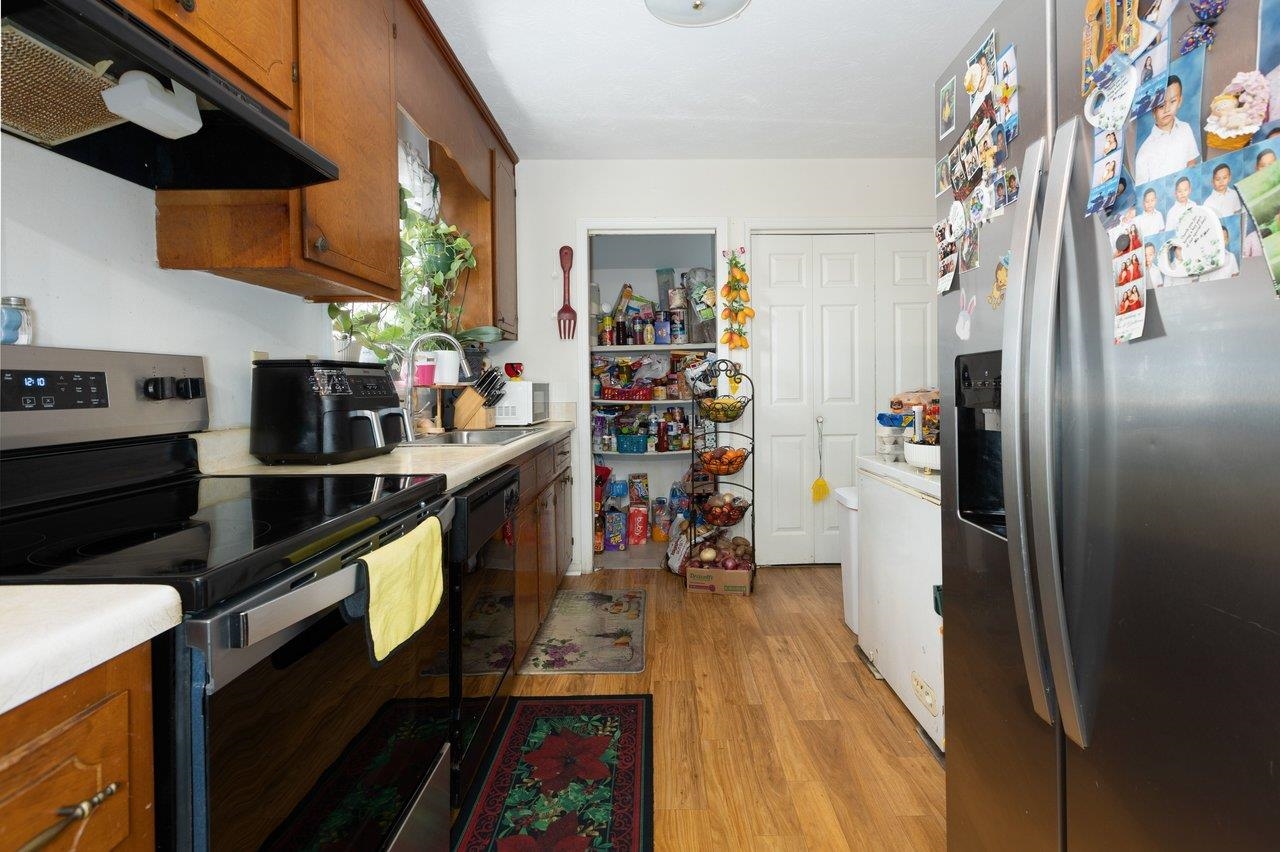 195 5TH ST, HARRISONBURG, Virginia 22802, 3 Bedrooms Bedrooms, ,2 BathroomsBathrooms,Residential,195 5TH ST,676388 MLS # 676388