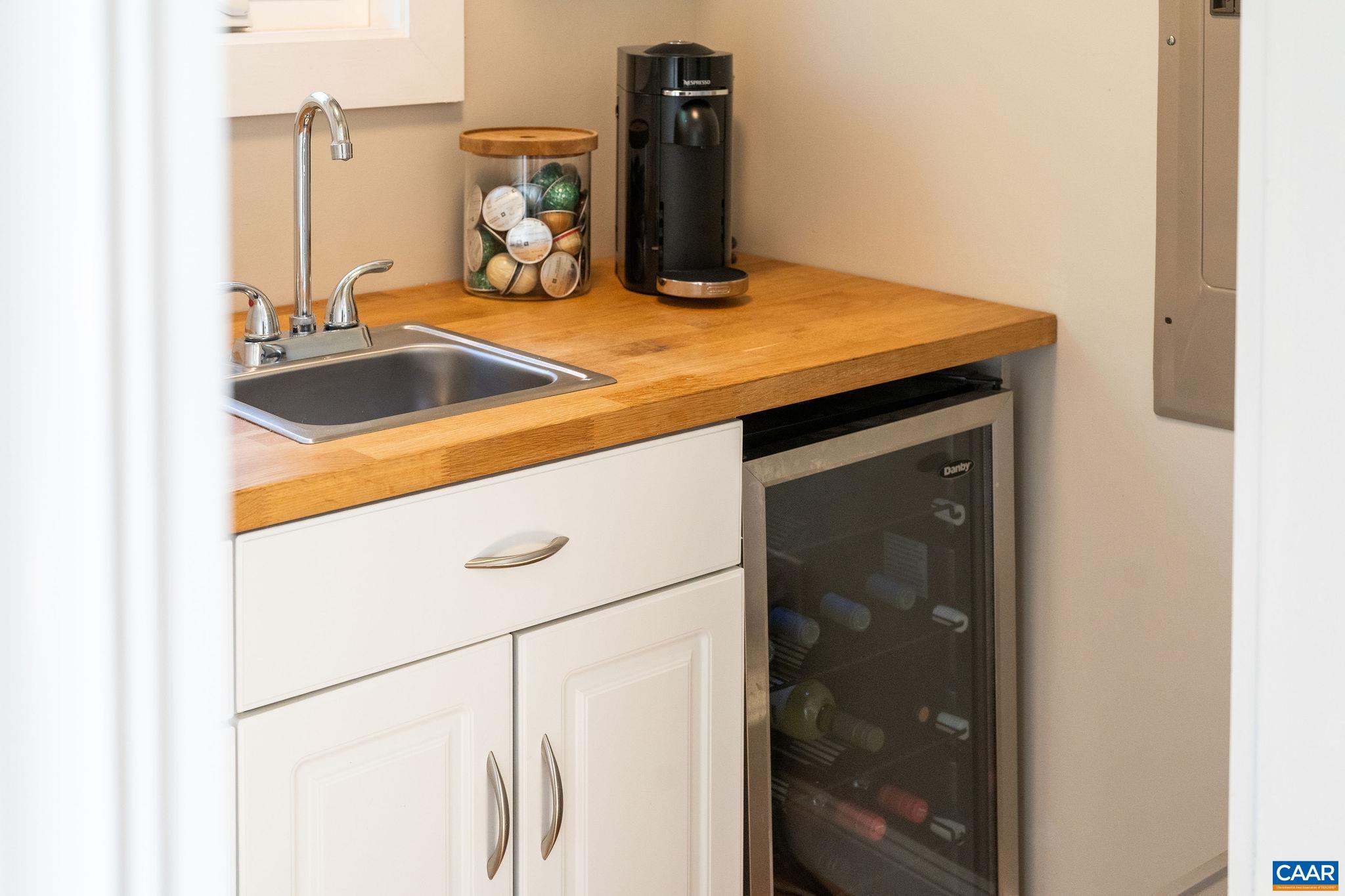 902 SAINT CLAIR AVE, CHARLOTTESVILLE, Virginia 22901, 3 Bedrooms Bedrooms, ,2 BathroomsBathrooms,Residential,902 SAINT CLAIR AVE,676393 MLS # 676393