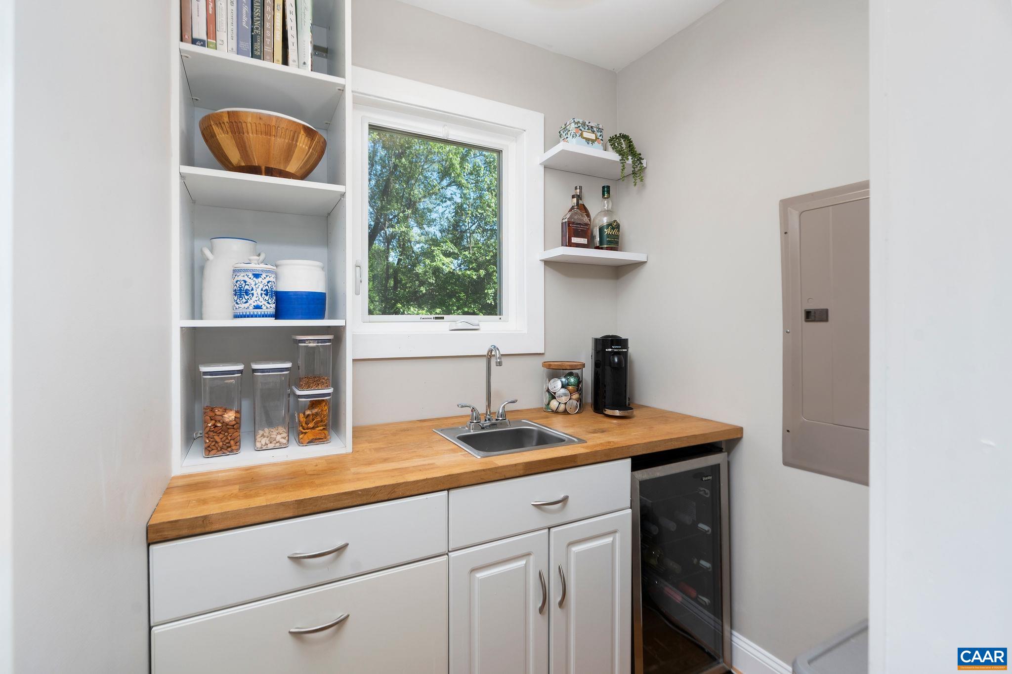 902 SAINT CLAIR AVE, CHARLOTTESVILLE, Virginia 22901, 3 Bedrooms Bedrooms, ,2 BathroomsBathrooms,Residential,902 SAINT CLAIR AVE,676393 MLS # 676393