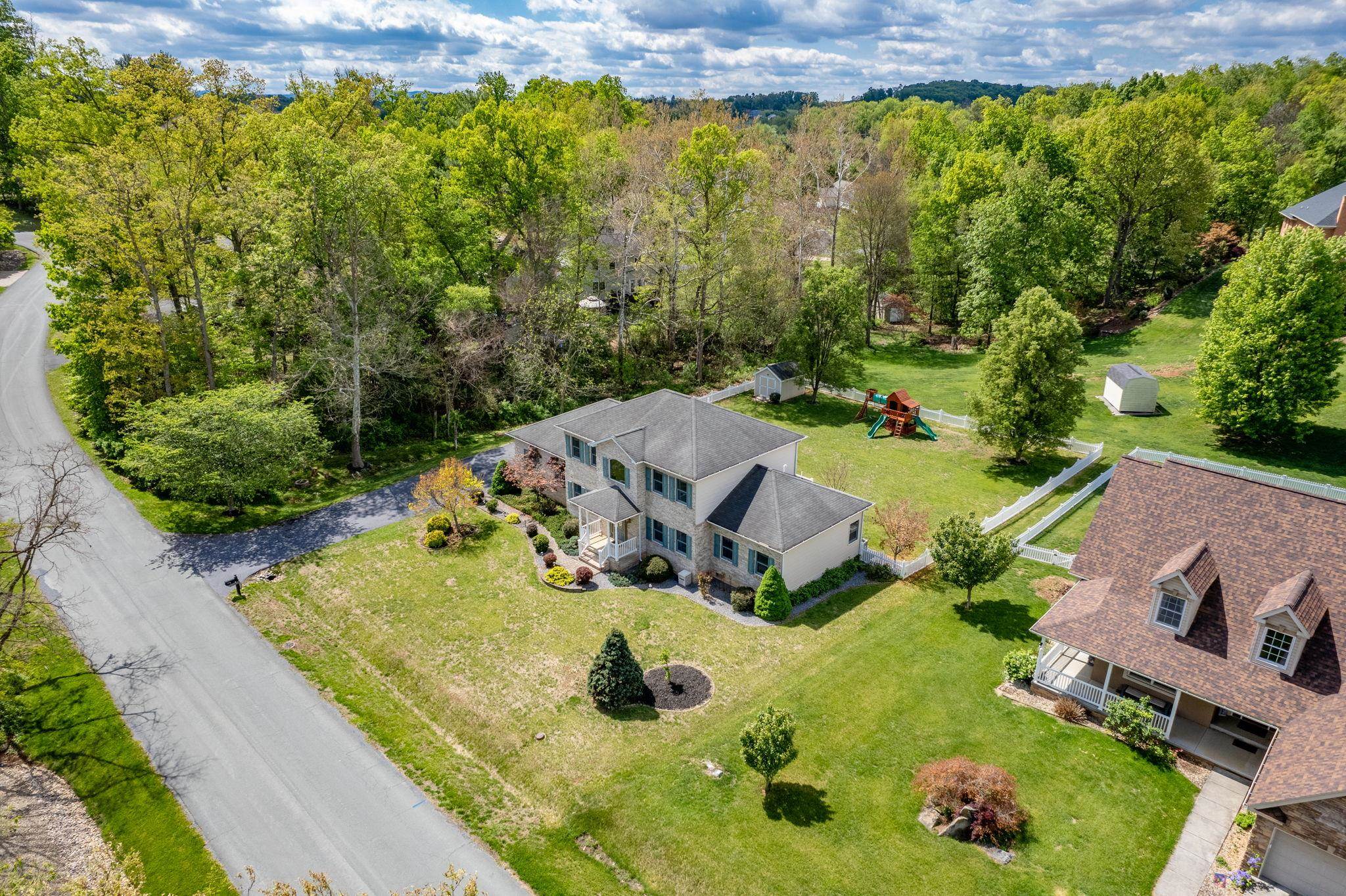3265 BERRYFIELD DR, ROCKINGHAM, Virginia 22801, 4 Bedrooms Bedrooms, ,3 BathroomsBathrooms,Residential,3265 BERRYFIELD DR,676394 MLS # 676394