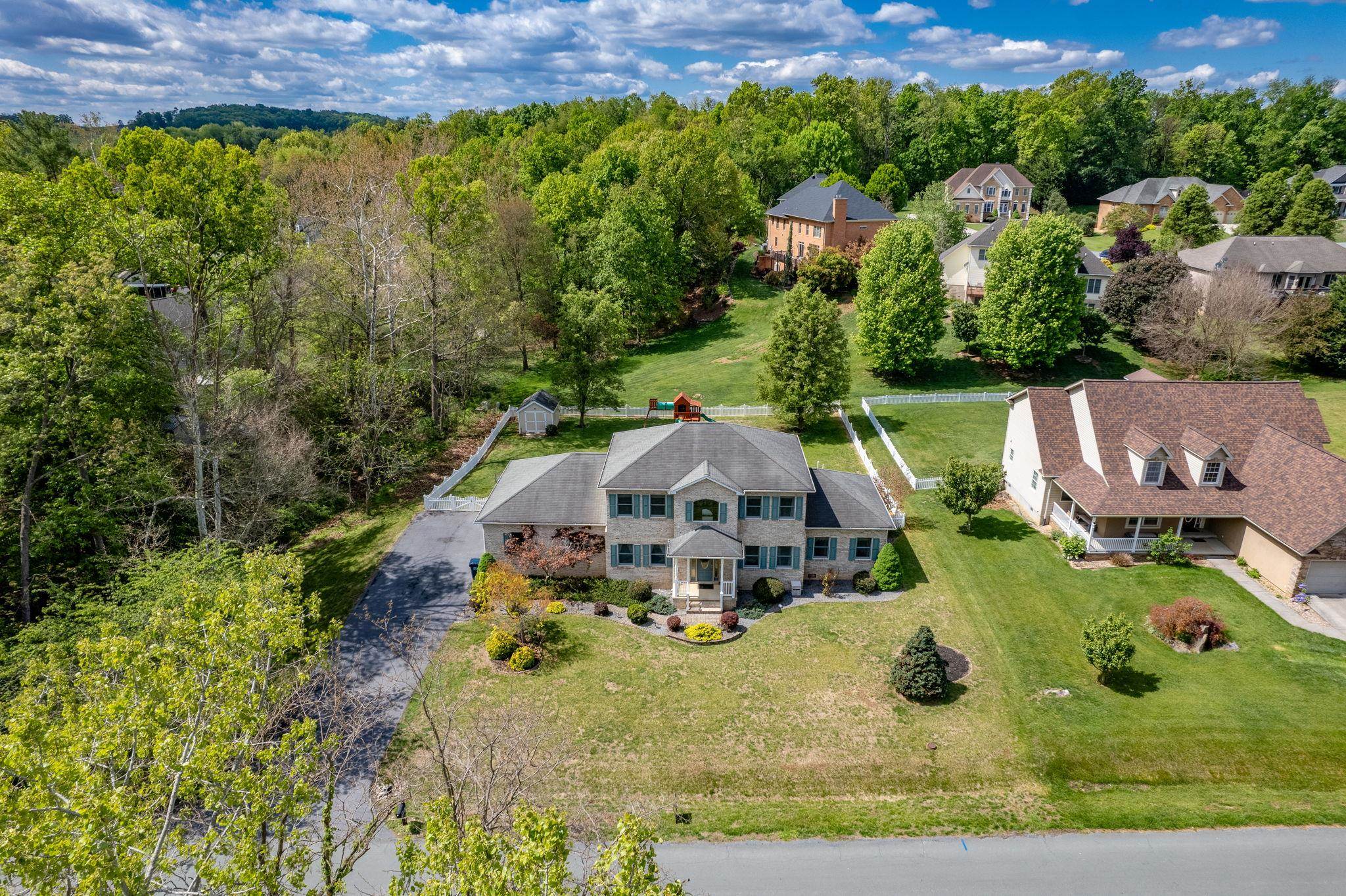 3265 BERRYFIELD DR, ROCKINGHAM, Virginia 22801, 4 Bedrooms Bedrooms, ,3 BathroomsBathrooms,Residential,3265 BERRYFIELD DR,676394 MLS # 676394