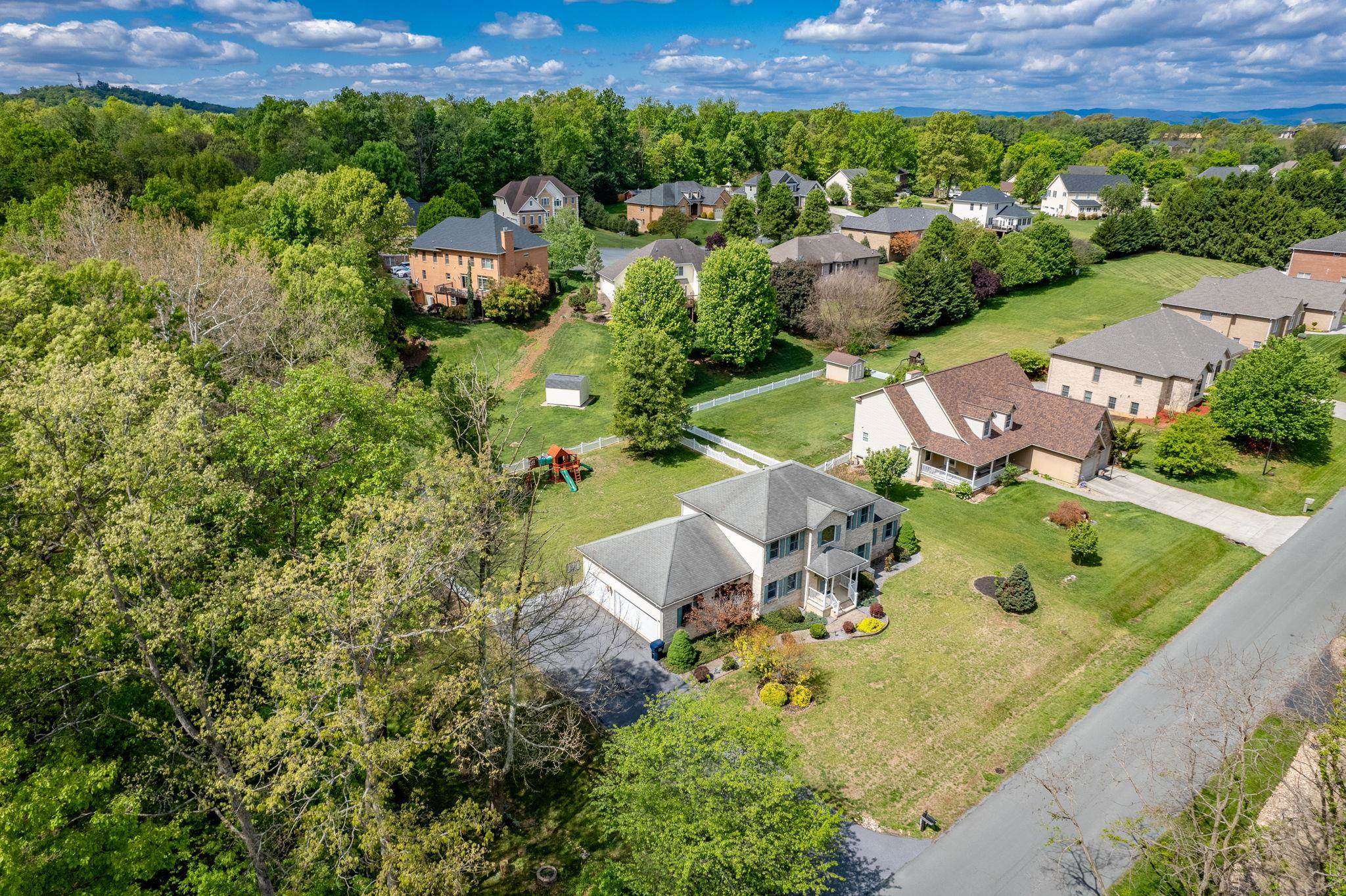 3265 BERRYFIELD DR, ROCKINGHAM, Virginia 22801, 4 Bedrooms Bedrooms, ,3 BathroomsBathrooms,Residential,3265 BERRYFIELD DR,676394 MLS # 676394
