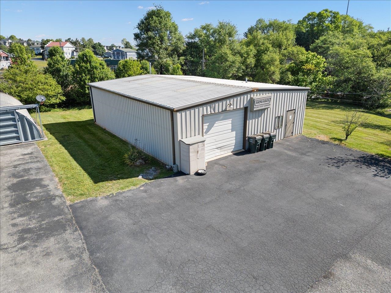 35 TINKLING SPRING RD, FISHERSVILLE, Virginia 22939, ,Commercial,35 TINKLING SPRING RD,672874 MLS # 672874