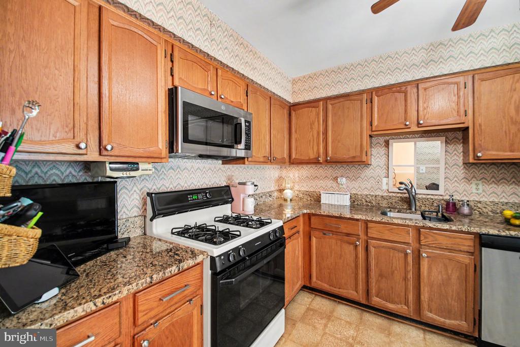 10738 BRICE CT, FREDERICKSBURG, Virginia 22407, 2 Bedrooms Bedrooms, ,2 BathroomsBathrooms,Residential,BALLANTRAYE,10738 BRICE CT,VASP2040904 MLS # VASP2040904