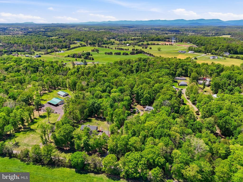 19134 DUPONT LN, JEFFERSONTON, Virginia 22724, 3 Bedrooms Bedrooms, ,2 BathroomsBathrooms,Residential,19134 DUPONT LN,VACU2013438 MLS # VACU2013438