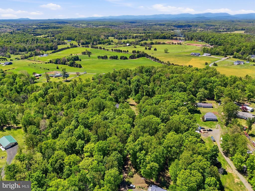19134 DUPONT LN, JEFFERSONTON, Virginia 22724, 3 Bedrooms Bedrooms, ,2 BathroomsBathrooms,Residential,19134 DUPONT LN,VACU2013438 MLS # VACU2013438