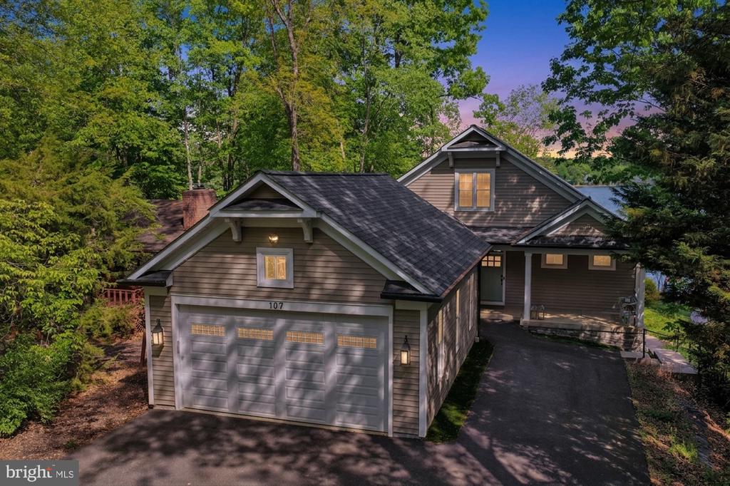 107 PLANTATION DR, LOCUST GROVE, Virginia 22508, 5 Bedrooms Bedrooms, ,4 BathroomsBathrooms,Residential,107 PLANTATION DR,VAOR2013984 MLS # VAOR2013984