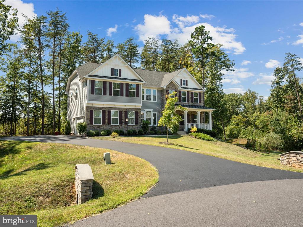 11710 SOUTHVIEW CT, SPOTSYLVANIA, Virginia 22551, 5 Bedrooms Bedrooms, ,3 BathroomsBathrooms,Residential,11710 SOUTHVIEW CT,VASP2041412 MLS # VASP2041412