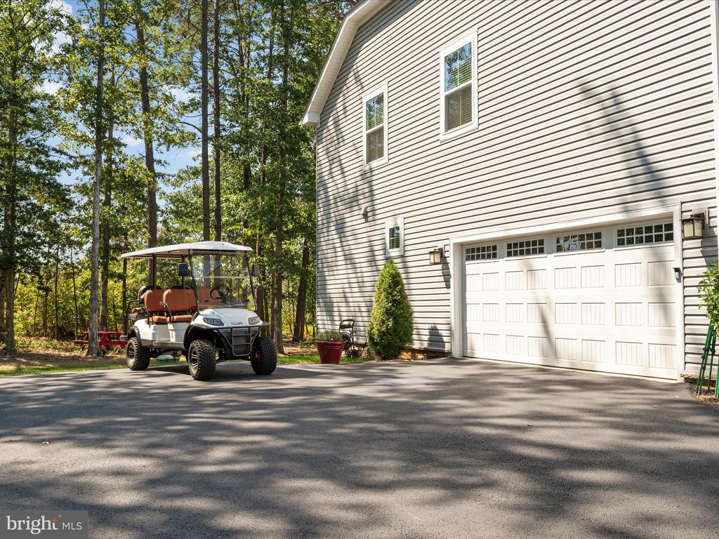 11710 SOUTHVIEW CT, SPOTSYLVANIA, Virginia 22551, 5 Bedrooms Bedrooms, ,3 BathroomsBathrooms,Residential,11710 SOUTHVIEW CT,VASP2041412 MLS # VASP2041412