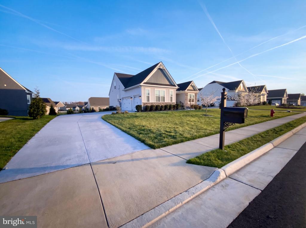 11708 ROBINS WOOD, SPOTSYLVANIA, Virginia 22551, 5 Bedrooms Bedrooms, ,4 BathroomsBathrooms,Residential,11708 ROBINS WOOD,VASP2041420 MLS # VASP2041420