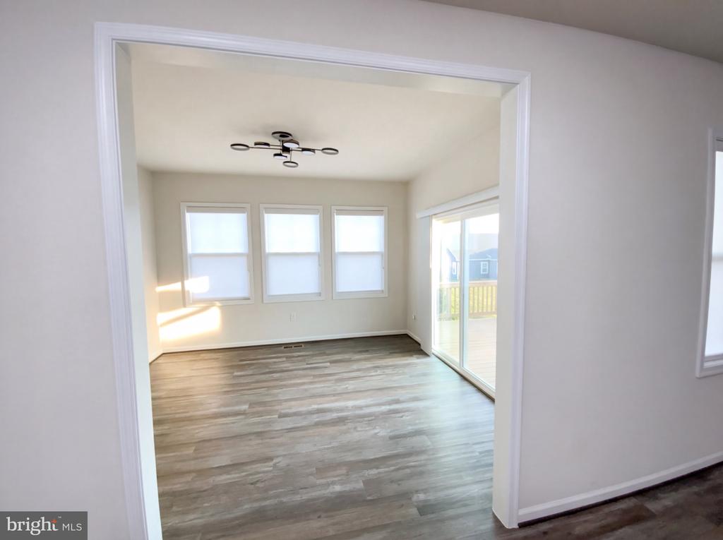 11708 ROBINS WOOD, SPOTSYLVANIA, Virginia 22551, 5 Bedrooms Bedrooms, ,4 BathroomsBathrooms,Residential,11708 ROBINS WOOD,VASP2041420 MLS # VASP2041420