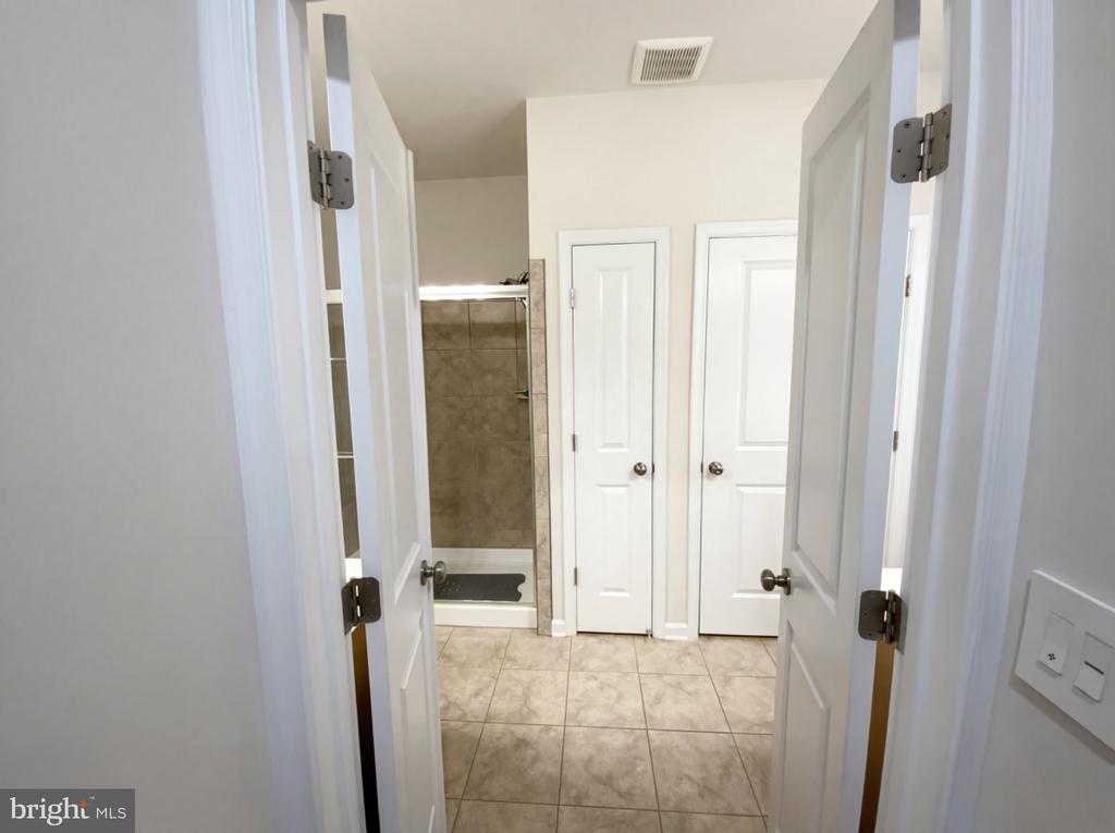 11708 ROBINS WOOD, SPOTSYLVANIA, Virginia 22551, 5 Bedrooms Bedrooms, ,4 BathroomsBathrooms,Residential,11708 ROBINS WOOD,VASP2041420 MLS # VASP2041420