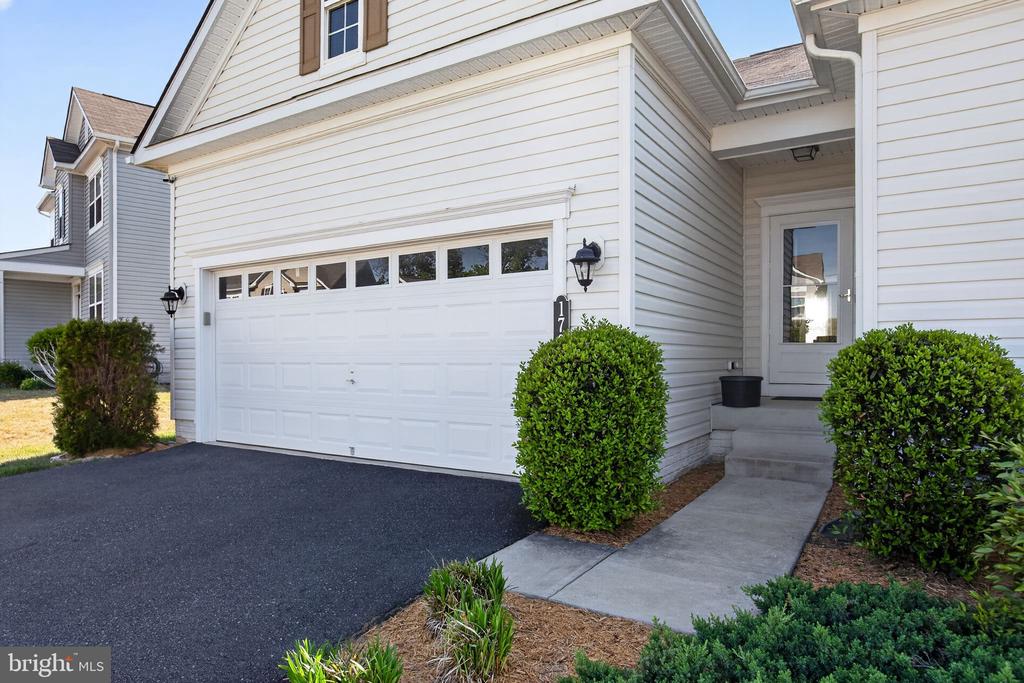 1709 HUDGINS FARM CIR, FREDERICKSBURG, Virginia 22408, 4 Bedrooms Bedrooms, ,3 BathroomsBathrooms,Residential,1709 HUDGINS FARM CIR,VASP2041344 MLS # VASP2041344