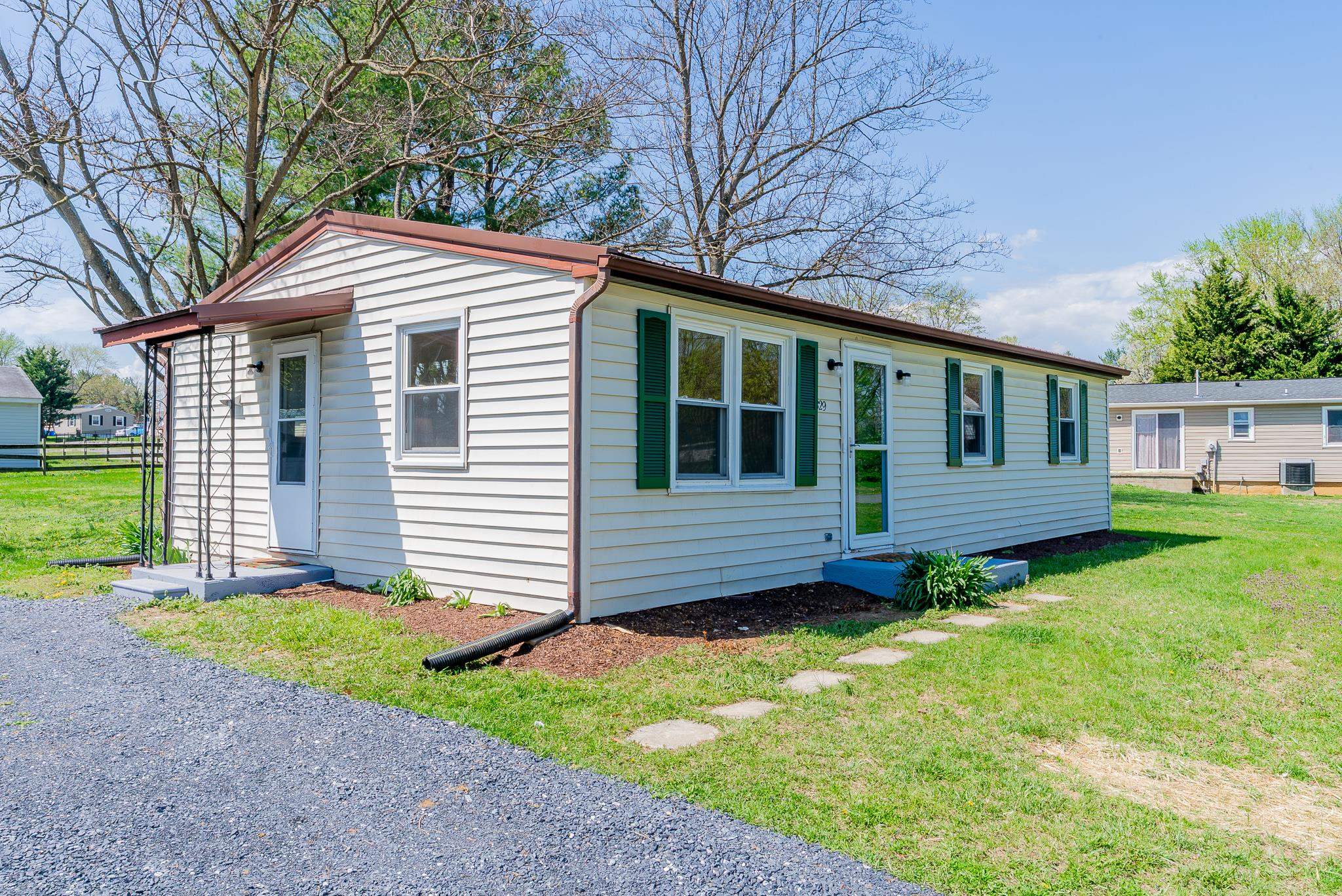 329 DUTCH LN, MOUNT JACKSON, Virginia 22842, 3 Bedrooms Bedrooms, ,1 BathroomBathrooms,Residential,329 DUTCH LN,675467 MLS # 675467