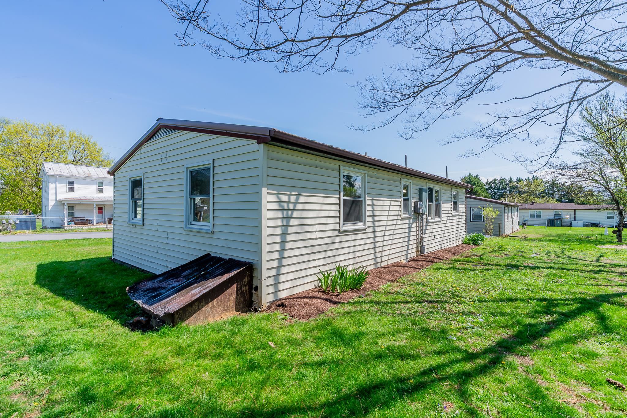 329 DUTCH LN, MOUNT JACKSON, Virginia 22842, 3 Bedrooms Bedrooms, ,1 BathroomBathrooms,Residential,329 DUTCH LN,675467 MLS # 675467