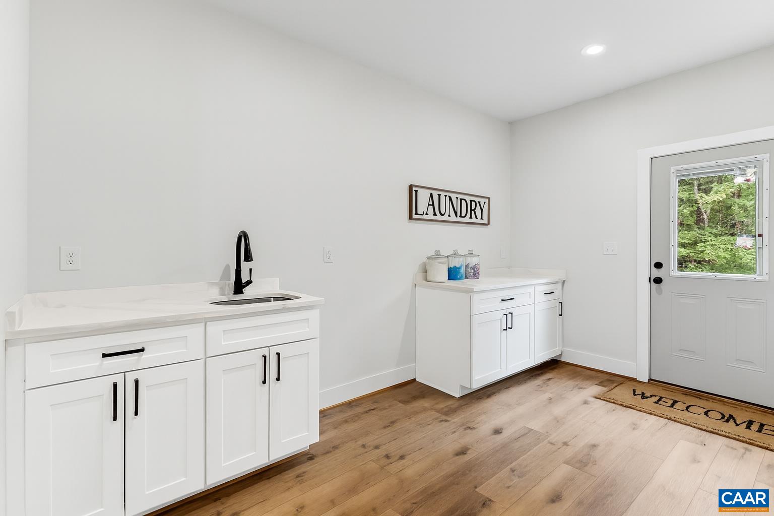 594 COMMUNITY RD, DILLWYN, Virginia 23936, 3 Bedrooms Bedrooms, ,2 BathroomsBathrooms,Residential,594 COMMUNITY RD,676415 MLS # 676415