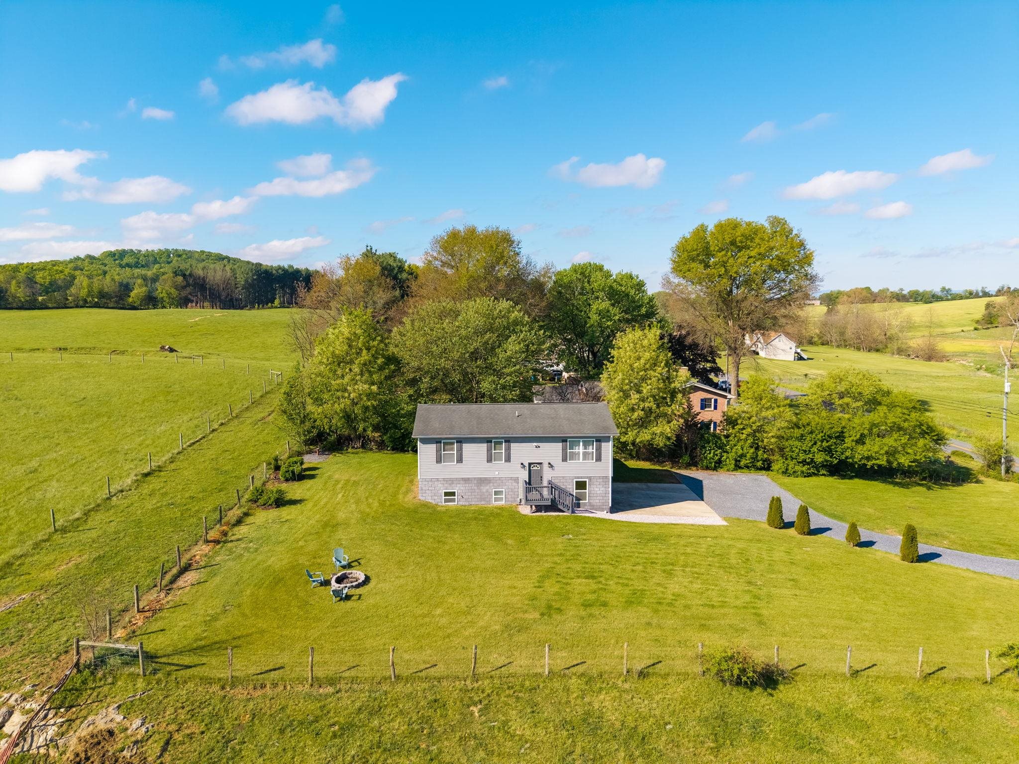 3751 PINEVILLE RD, PORT REPUBLIC, Virginia 24471, 3 Bedrooms Bedrooms, ,3 BathroomsBathrooms,Residential,3751 PINEVILLE RD,676416 MLS # 676416