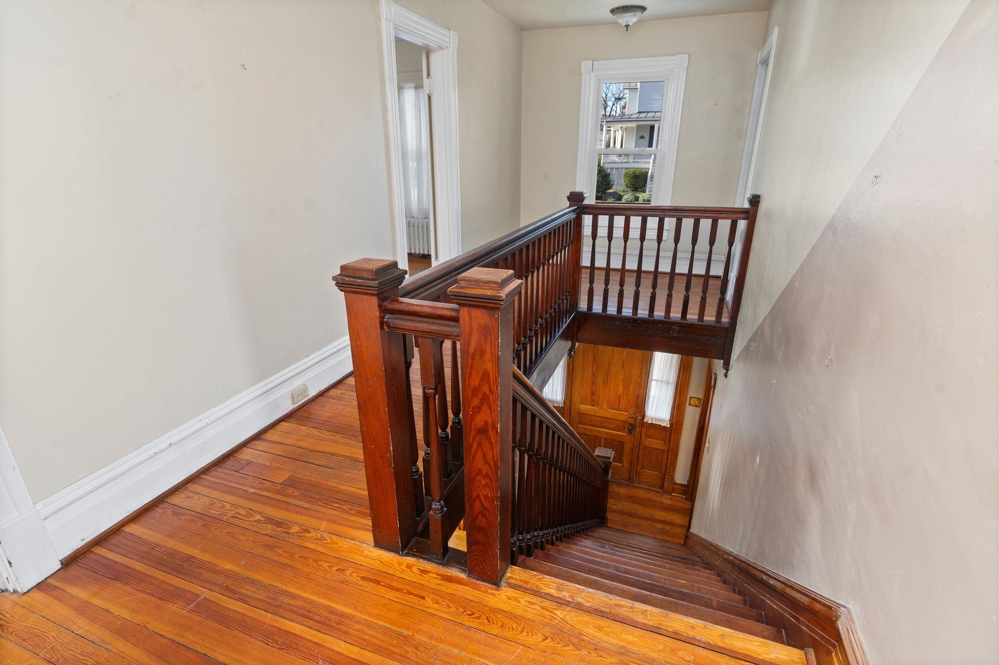 476 WALNUT AVE, WAYNESBORO, Virginia 22980, 4 Bedrooms Bedrooms, ,2 BathroomsBathrooms,Residential,476 WALNUT AVE,676419 MLS # 676419
